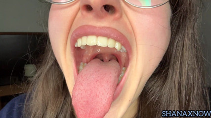 Shanaxnow: フェティッシュ 口蓋垂フェチ 口の味わい