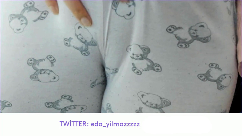 bigass_sexy_bigboobs: Cameltoe - masturbieren mit Pajama - reiben der muschi mit Pajama