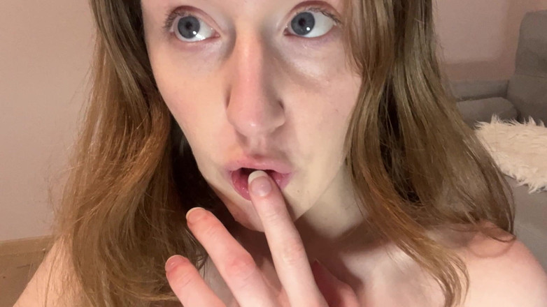 HotRedWildCat: Shaving My Puffy Pussy with Big Labia