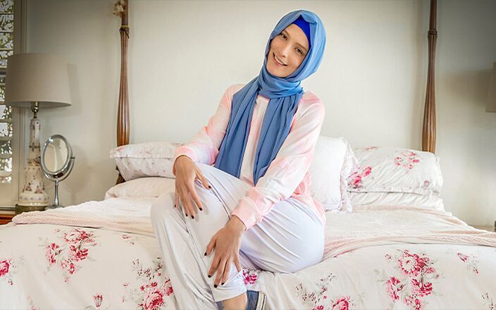 Team Skeet: Hijab hookup - disobbediente la bellezza araba izzy lush si scatena...