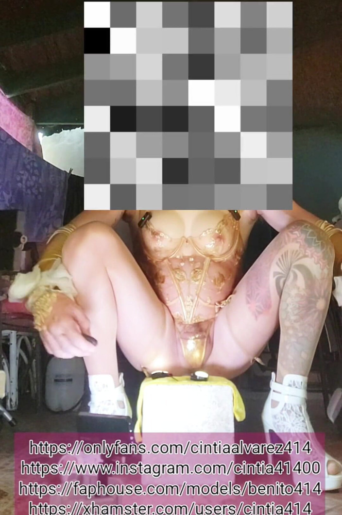Benito414: Antrenament anal cu vibrator