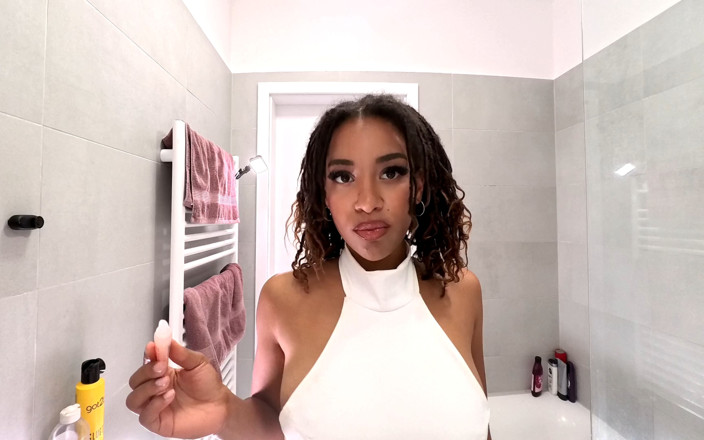 No panties TV: Žhavá sexy braless Všechny přírodní velké kozy ebenová skutečná vysokoškolačka...