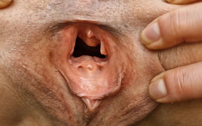 Young Slut Destroys Her Pussy with Fist Dildo