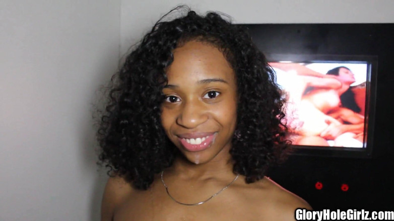 Glory Hole Girlz: Felice bellezza ragazza nera grandi tette ivy succhia scopa cazzi...