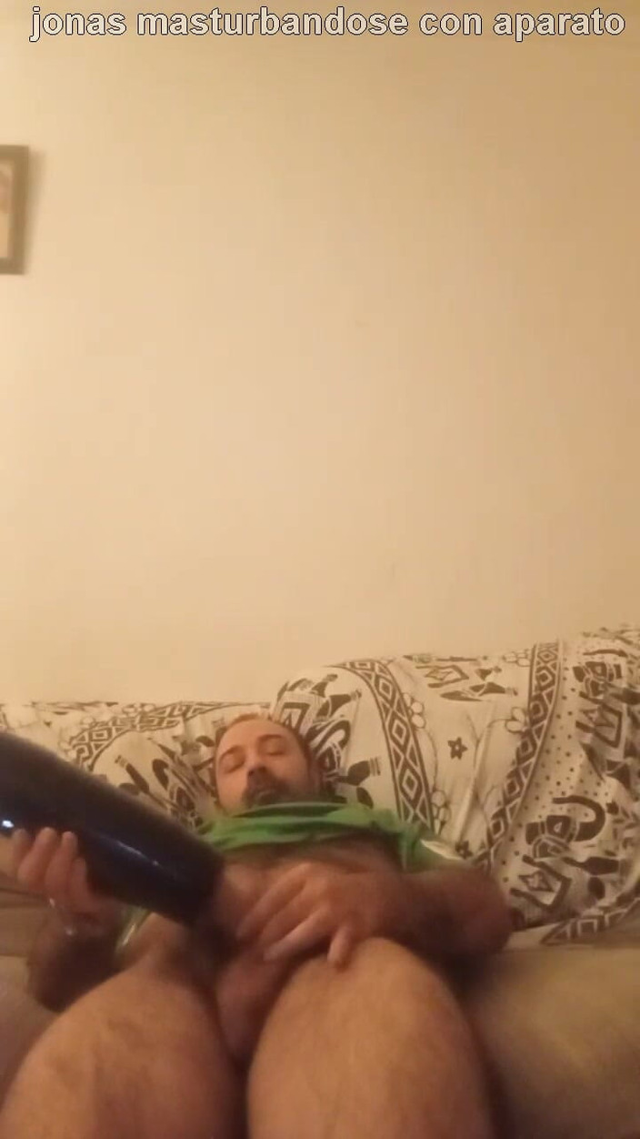 jonasxulo: Jonas rüşvetle mastürbasyon yapıyor