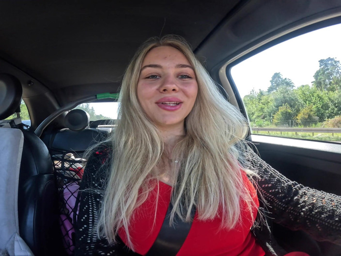 Queen_of_BDSM: Bà chủ đi tiểu!