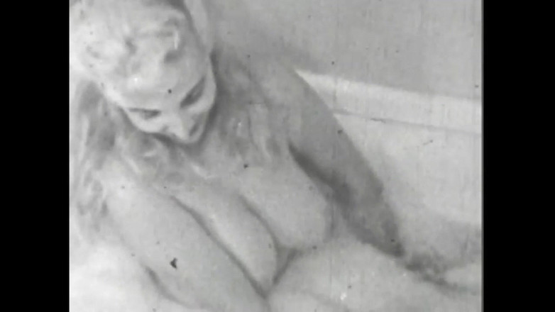 Vintage megastore: Krásné a vzrušené tělo