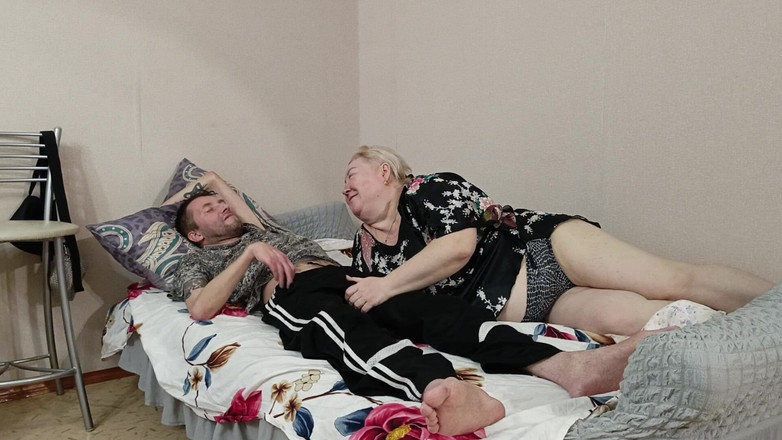 Zona901: Hàng xóm thổi kèn và nuốt tinh