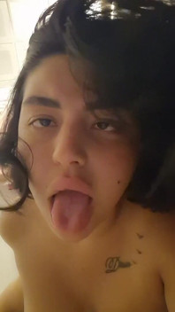 Ahageo Masturbates in the Bathroom