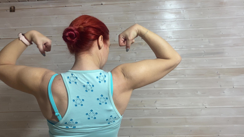 Hairy couple: Very Strong MILF Showing and Flexing Her Big Muscle. Also...