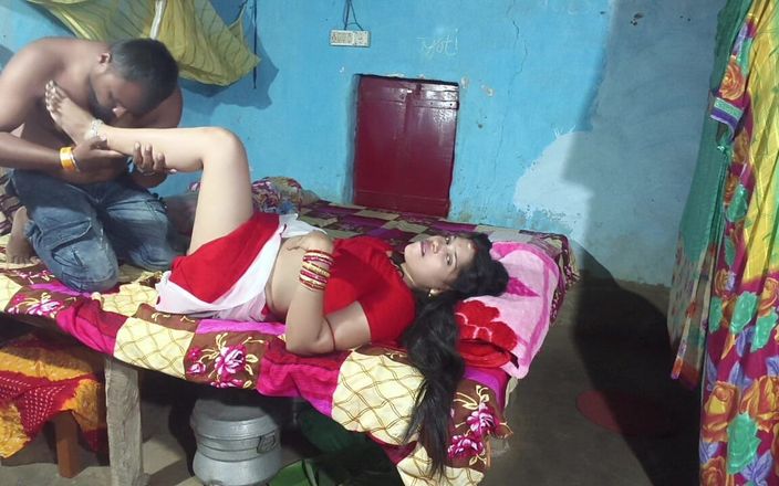 Sona bhabhi: Quente indiana indiana em cenas de romance e beijos e...