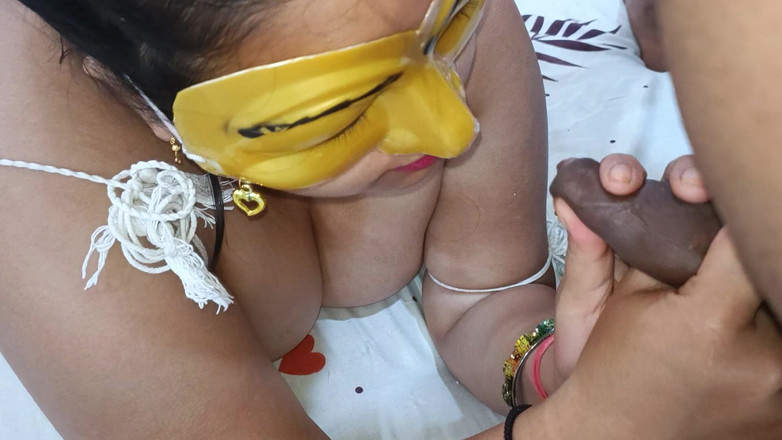 Catchybusty: Nevlastní teta chce na tváři