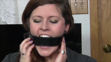 Selfgags classic: Amateur girl next door gags herself!