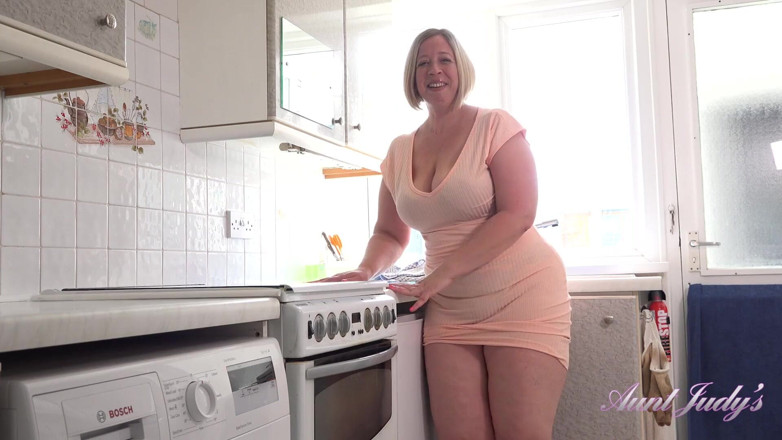 Aunt Judy's: AuntJudys - Your BBW Stepauntie Star gives you JOI &amp; masturbates with...