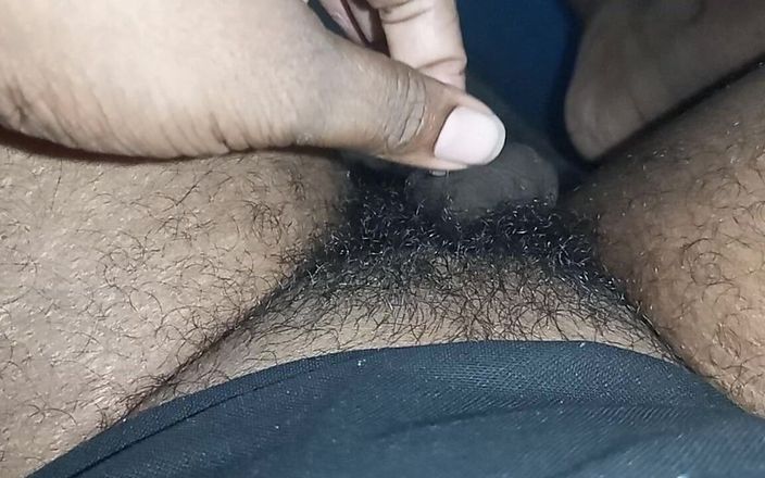 Sweet Indian cock: Masturbarsi