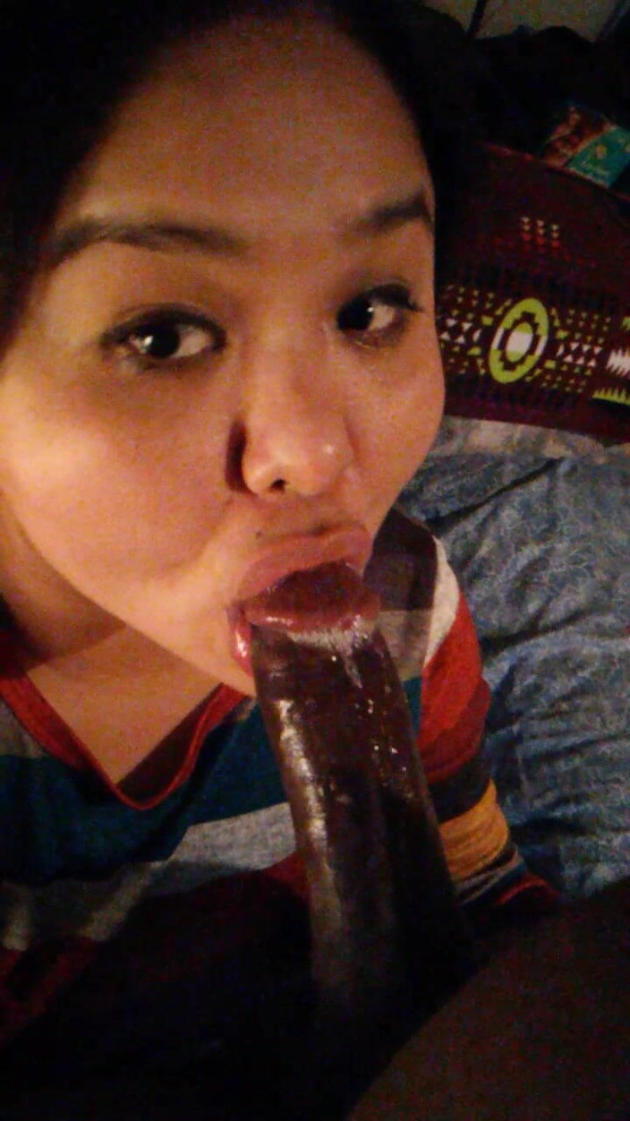 DeesDeepThroat: チンポをしゃぶる