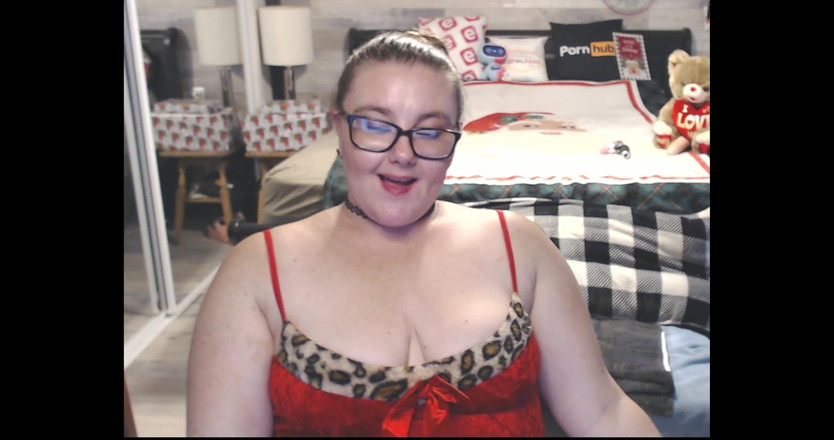 AshleyAce69: Slut Sucks Like a Pro - Cam Show Tease