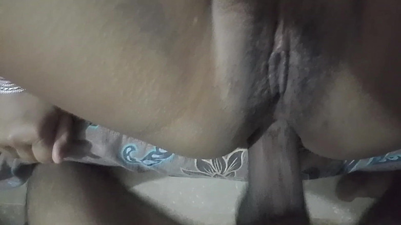 AizyBull: Betrügende ehefrau mit dickem arsch wird erstmals anal gefickt