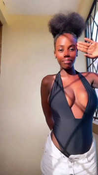 Klip pendek awek eboni Kenya semula jadi seksi hanya untuk awak #03