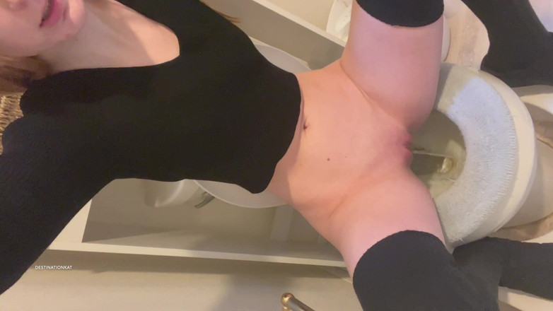 Destination Kat: 혼혈 오줌 모음집