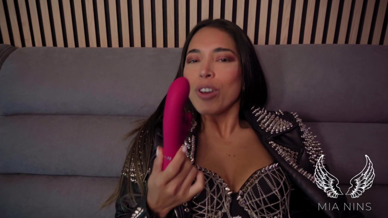 Mianins: Intro eines Solo-Video Sfw