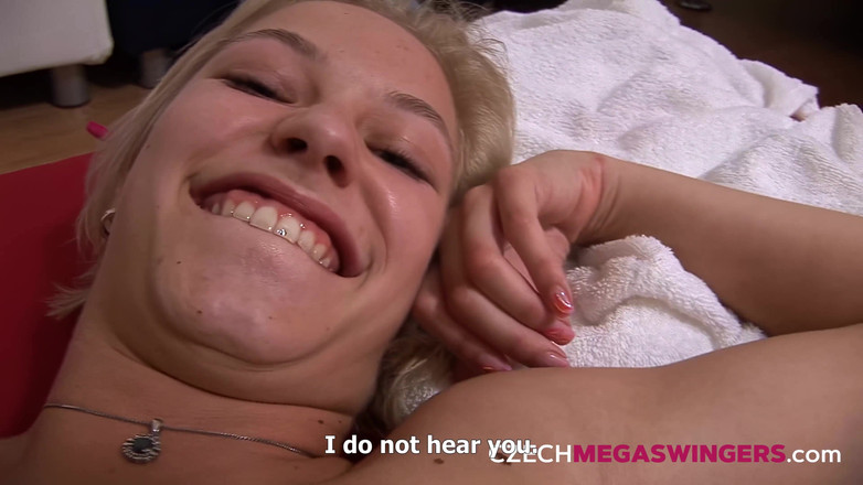 Czech Mega Swingers: Чеські мега свінгери 6 - частина 4, 100 аматорів трахаються разом 4