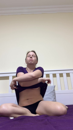 SweetLucy96: Bàn chải đánh răng điện được sử dụng làm máy rung và dương...