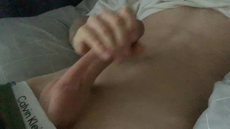 BOBRIKGAY: Twink Jerks off in His Bed and Cum on His...