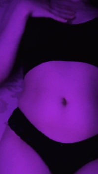 Memek gadis pink terbaik ini pengen dientot habis-habisan