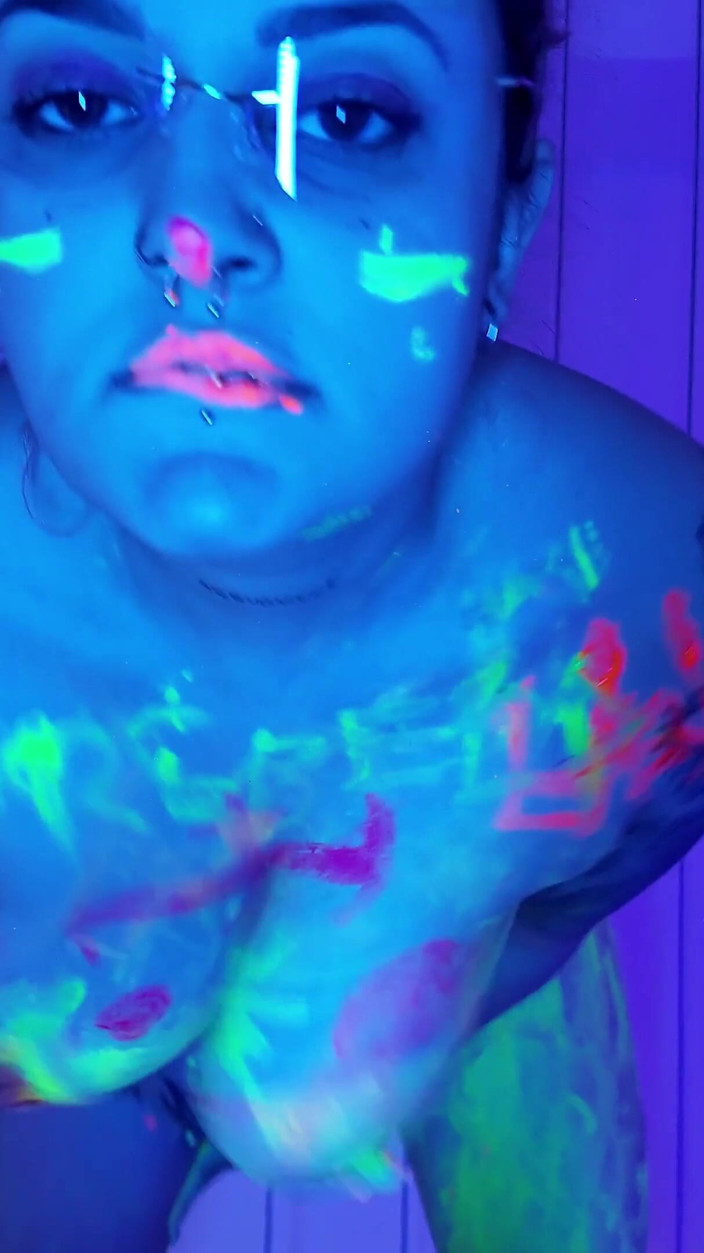 All You Can Fetish: 4K striptýz Twerk Avatar Světelný efekt Obraz těla v Obraz...