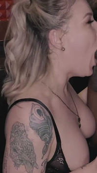 로마 메이저에서 흑인 대물 자지 얼싸 당하는 거유 금발 밀프 Charley Hart