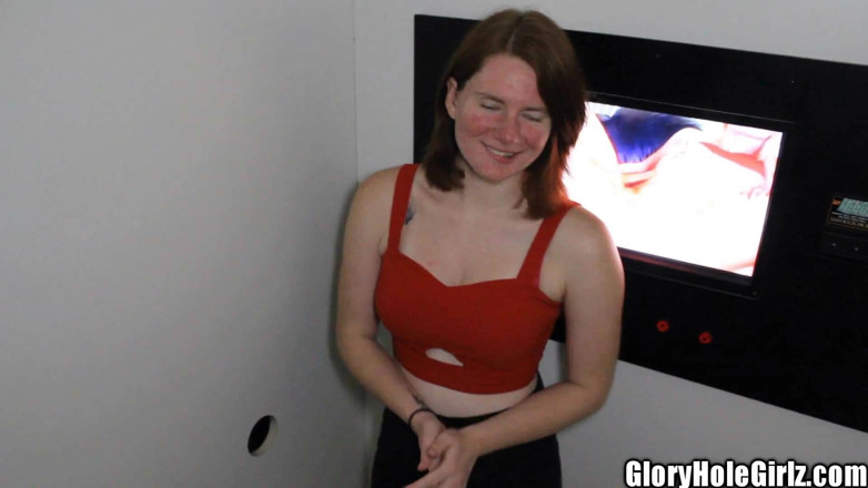Glory Hole Girlz: Remaja Jerawat Lubang Gemilang Merah menghadapi creampie dan menelan batang...