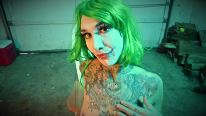 PNW Porn: Joker menghisap zakar – solek cosplay– pancutan muka