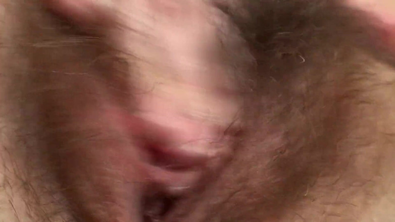 6-movies: A girl with very hairy pussy needs a cook