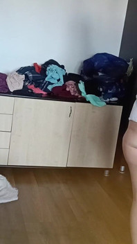 Amateur Wife Has Fun Trying on Clothes and Cutting Them