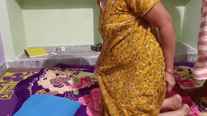 Sexy sindu: Indiancă bhabhi Sindu futai în cur