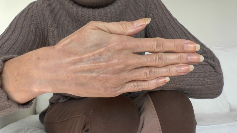 Lady Victoria Valente: Natürliche Lange Fingernägel, Mittelfinger Und Finger Schnipsen, JOI, Lady Victoria...