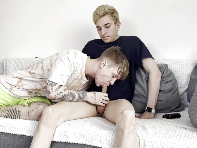 Blowjob to a Sweet Twink with a Big Dick, Cumshot (Ethan Lestray)