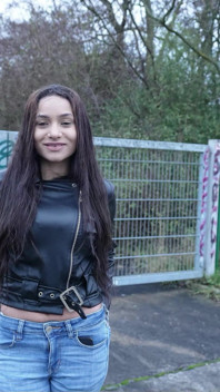 German scout - teen latina con grandi tette cadenti naturali 18 Agatha Santos alla prima volta al casting porno