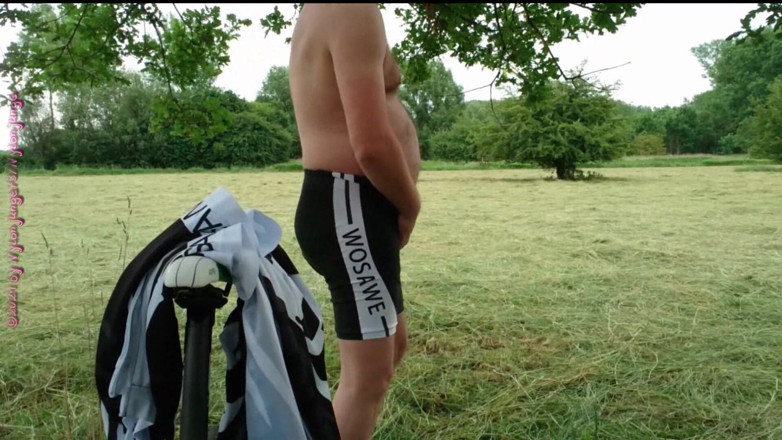 Carmen_Nylonjunge: With prostate plug on bicycle tour 2019
