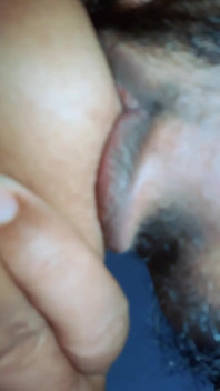 Sri-lankische titten lutschen und nippel lecken