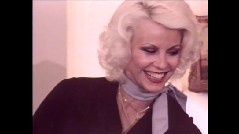 Vintage Usa: Two MILFs Fucked and Cummed in Mouth by Big Cock...