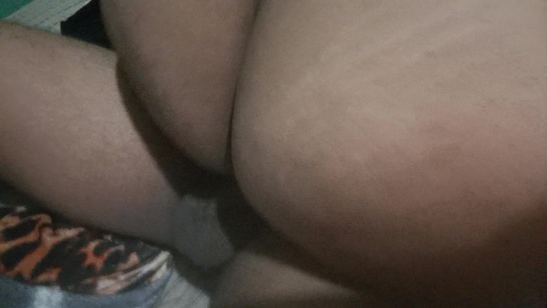 BigassMILF40: 妻がいないときに乗馬する金持ちデカ尻不貞隣人