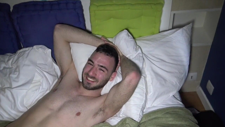 Gaybareback: Inocente twink follada a pelo por Delta Kobra