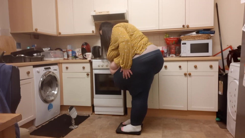 SSBBWLadyBrads: SSBBW únor 2021 váží - zisky