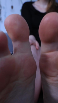Ginger's Freezing Hurting Feet Nightmare