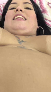 BBW con il culo più grande della piattaforma mi ha scopata molto caldo a letto in modo birichino