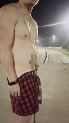 barenakedboy: Zginanie i popisywanie się na moście