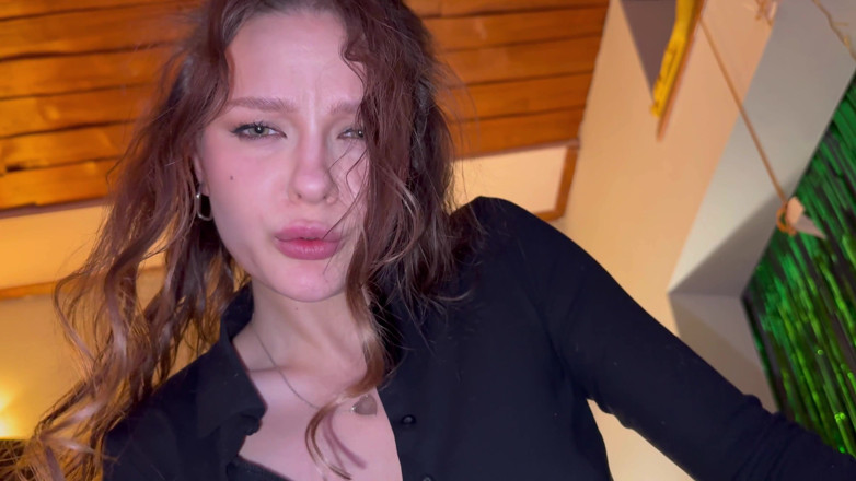 Alexa Poshspicy: ВИДЕО ОТ ПЕРВОГО ЛИЦА: Сводная сестра потеряла для ее задницы на карточках. на открытой заднице