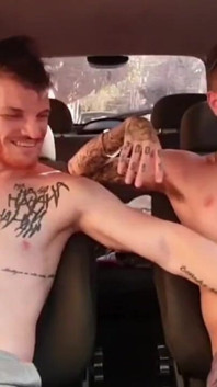 Erick Diaz y Carmona masturbándose dentro del auto en el centro de São Paulo